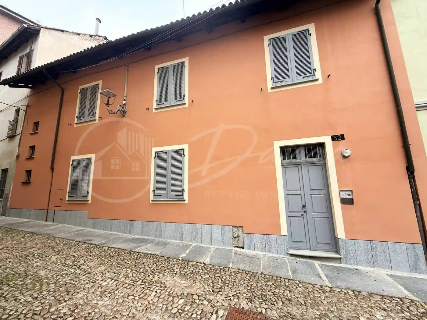 Palazzo - Edificio in vendita a Asti