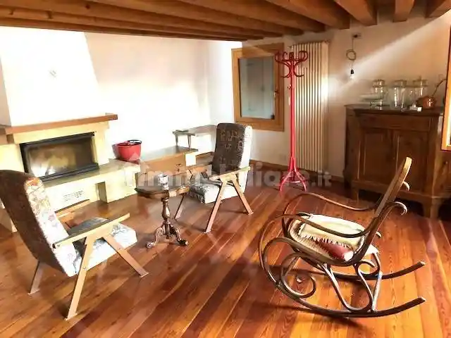 Rustico - Casale in vendita a Torrebelvicino