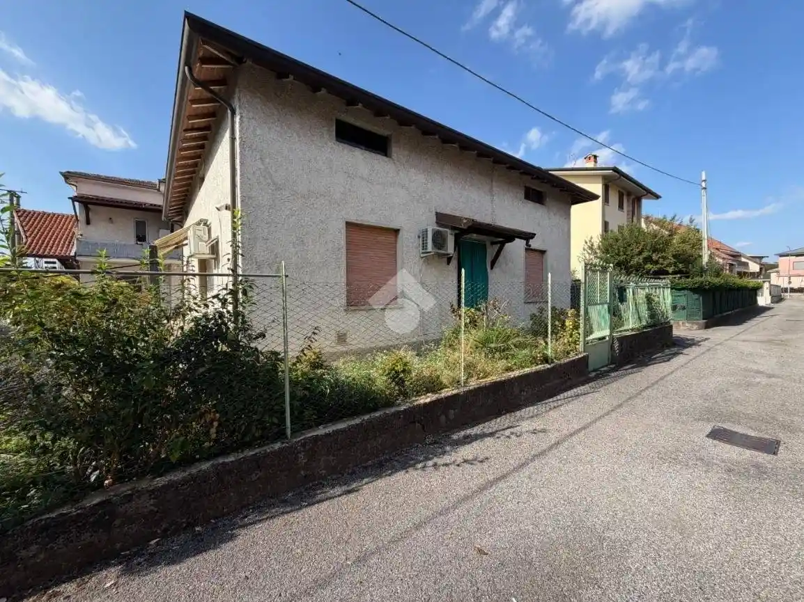 Villa in vendita a Osio Sopra