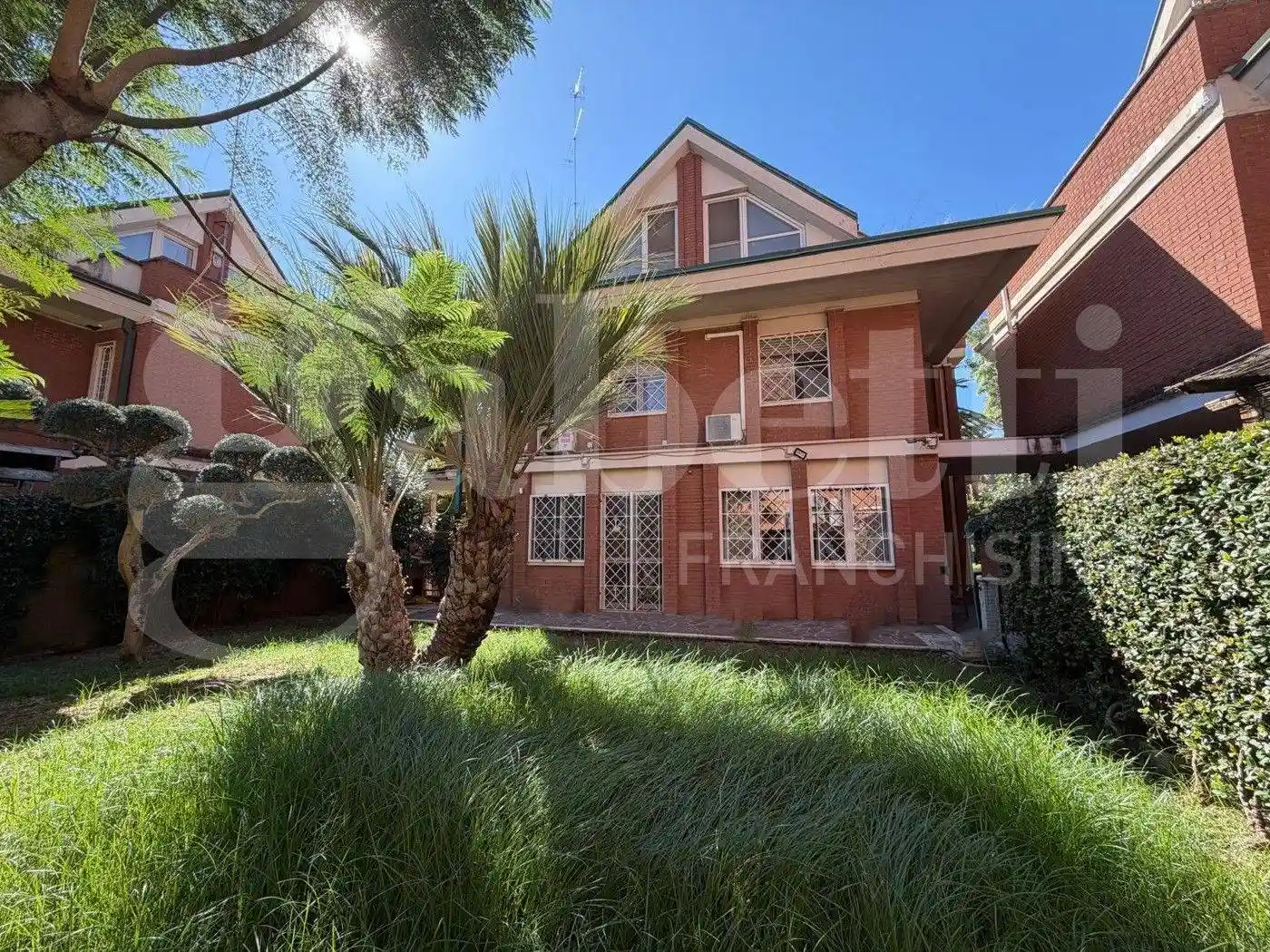Villa in vendita a Latina