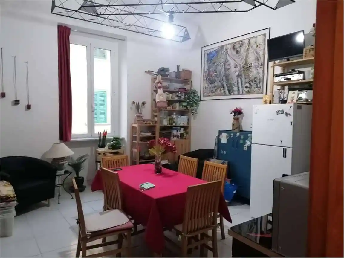 Appartamento in vendita a Livorno