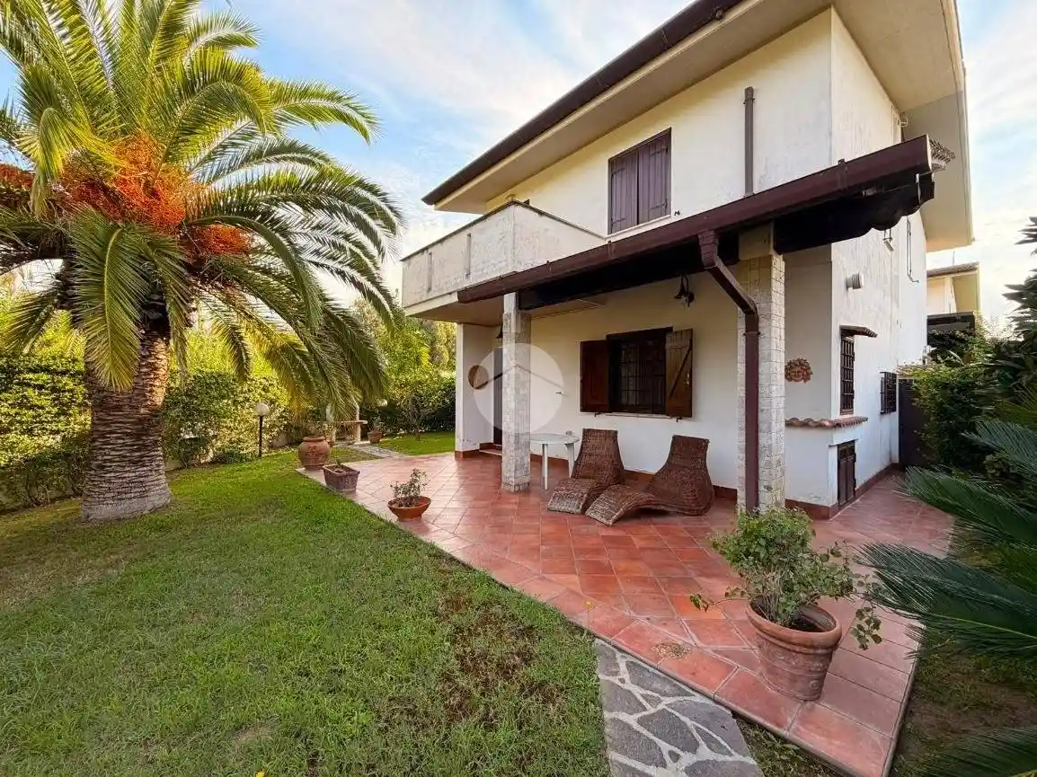 Villa in vendita a Sabaudia