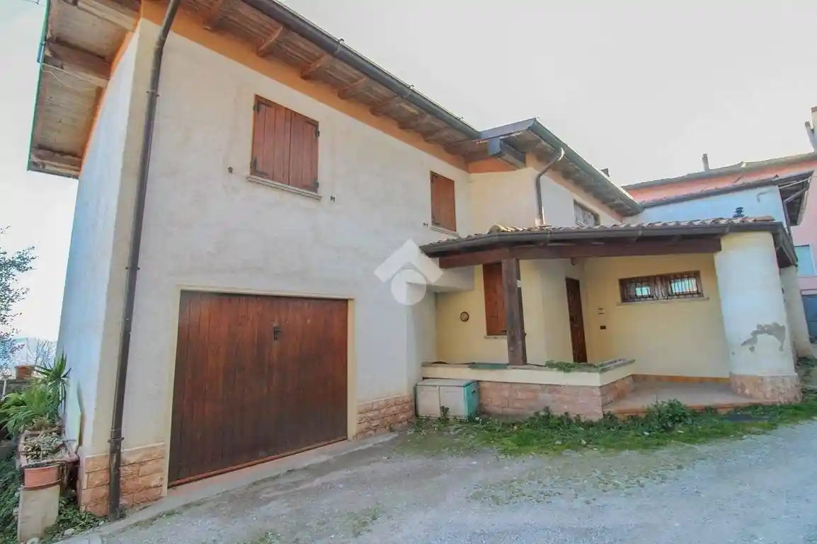 Casa indipendente in vendita a Bione