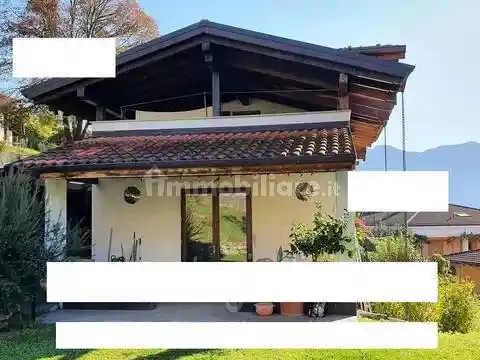 Villa in vendita a Verbania