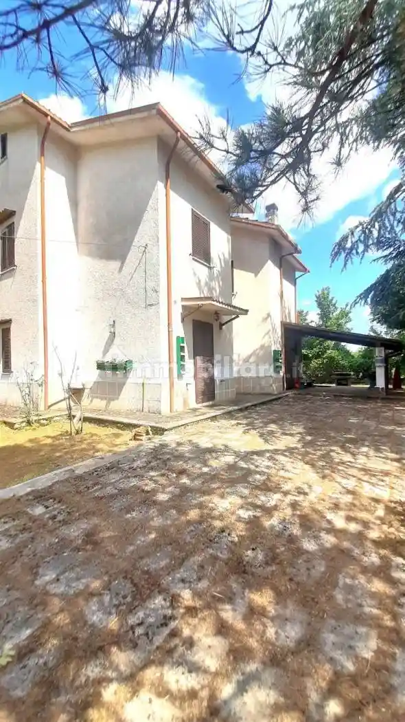 Villa in vendita a Scurcola Marsicana