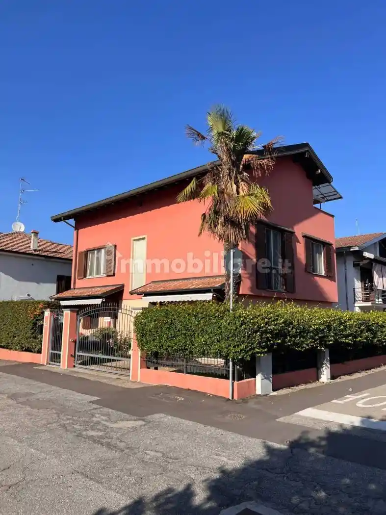 Villa in vendita a Mortara