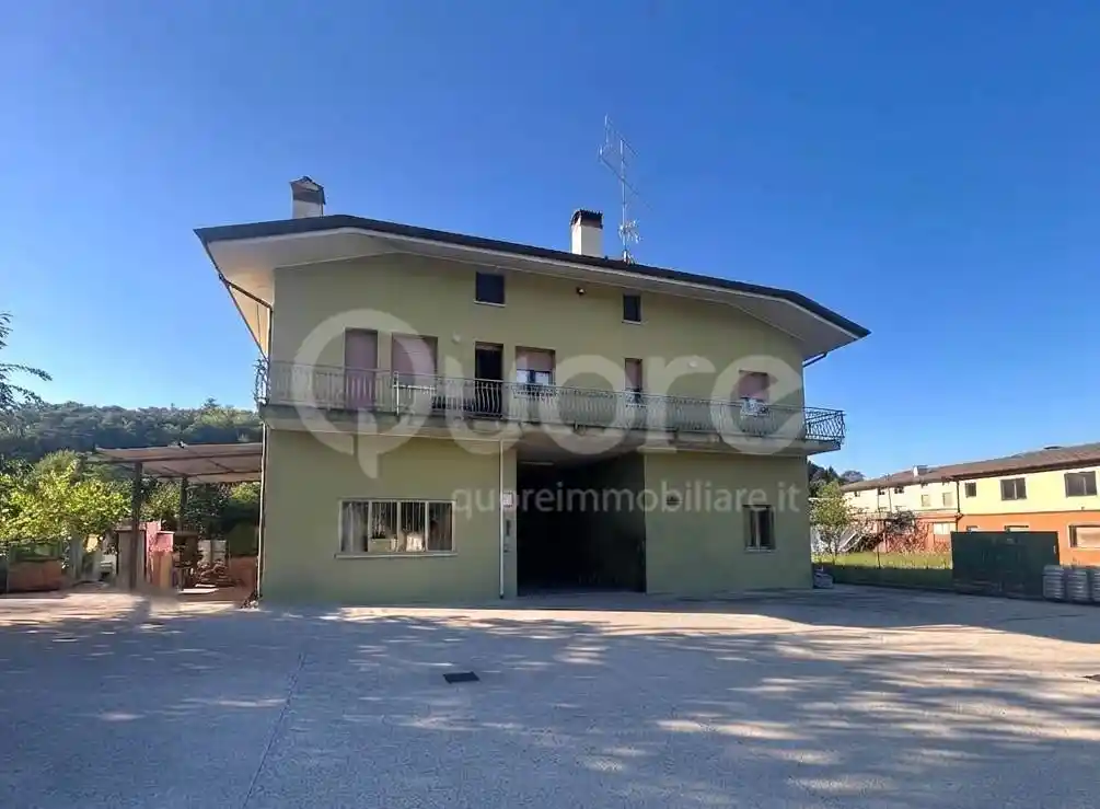 Casa indipendente in vendita a Tarcento