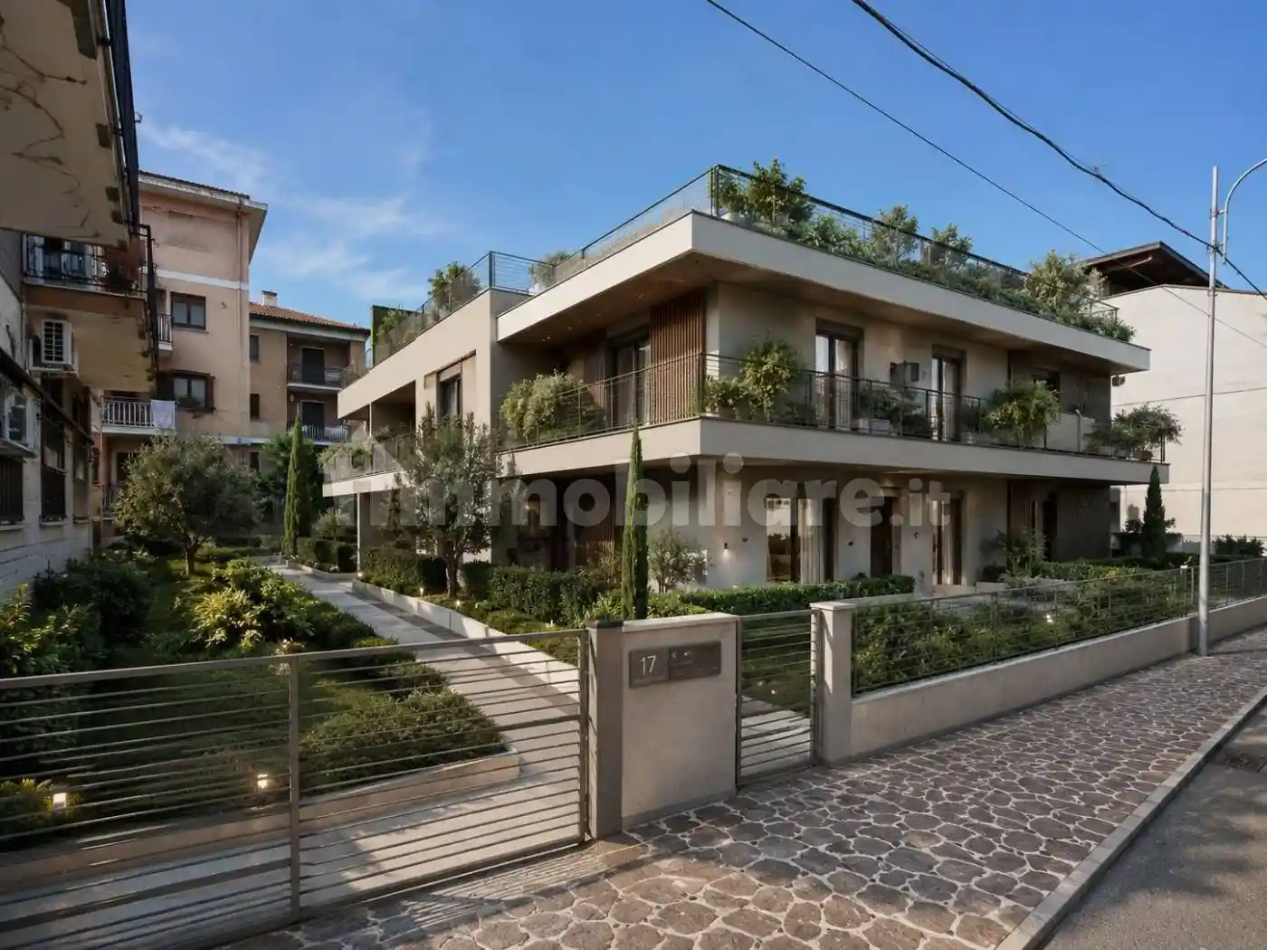 Palazzo - Edificio in vendita a Briatico