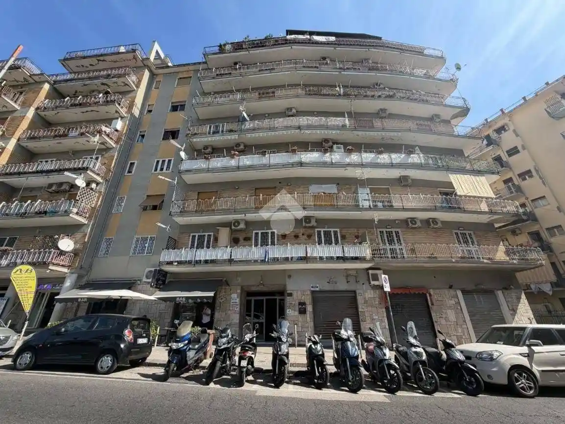 Appartamento in vendita a Napoli