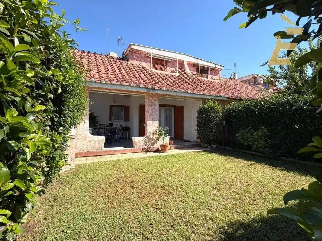 Villa in vendita a Ardea