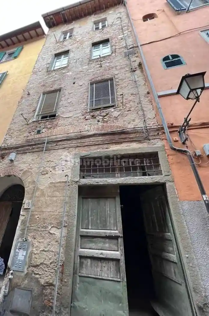 Palazzo - Edificio in vendita a Pisa