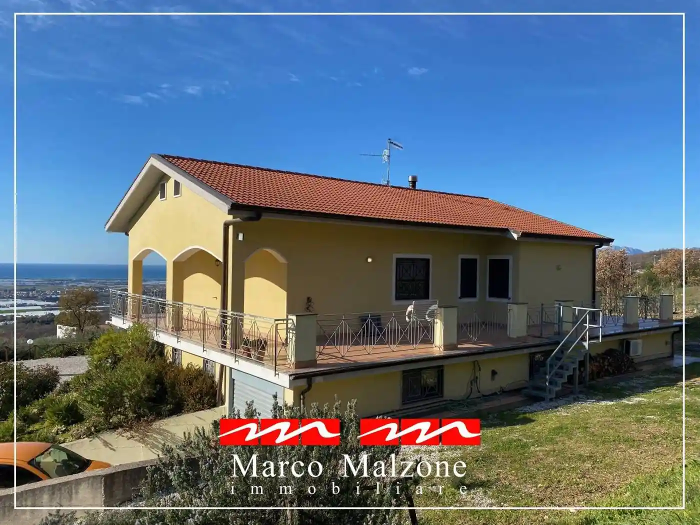 Villa in vendita a Montecorvino Pugliano