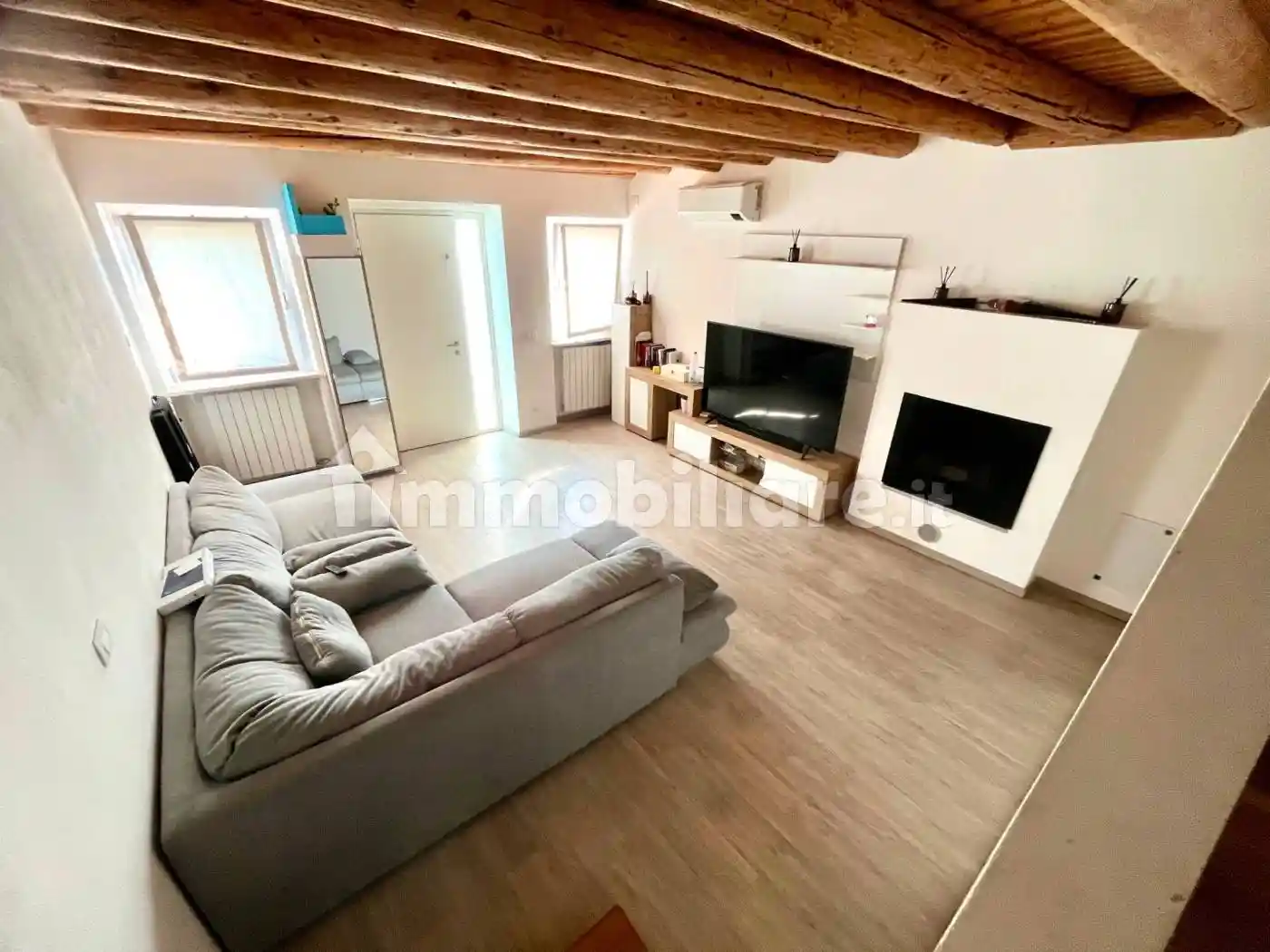 Casa indipendente in vendita a Verona
