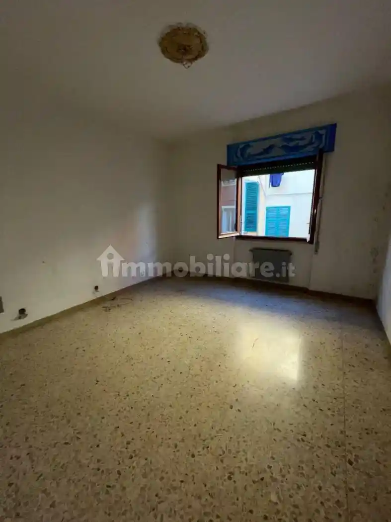 Appartamento in vendita a Sarzana