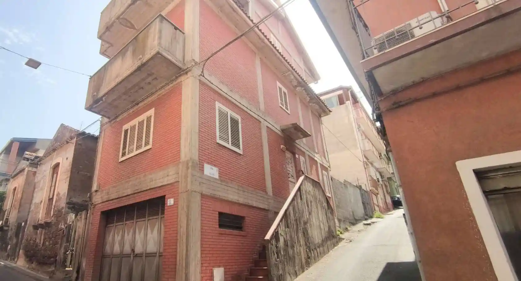 Casa indipendente in vendita a Motta Sant'Anastasia
