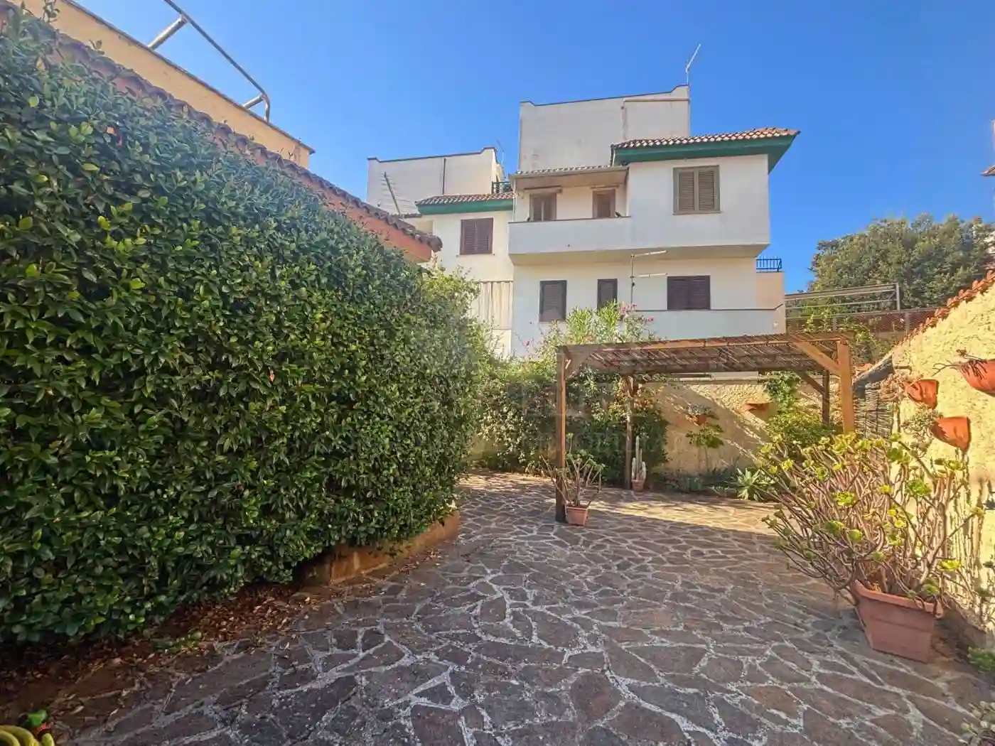 Villa - foto 2