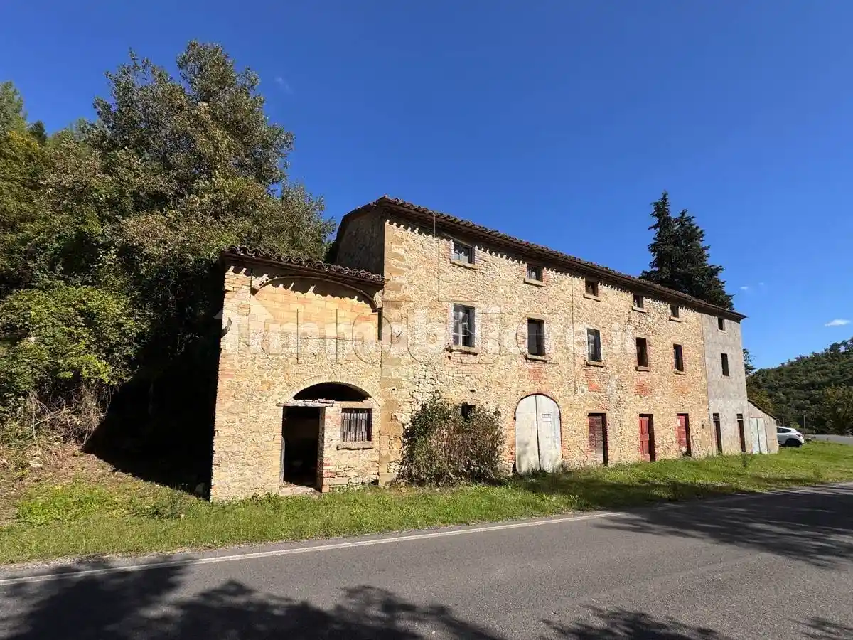Rustico - Casale in vendita a Monte Santa Maria Tiberina