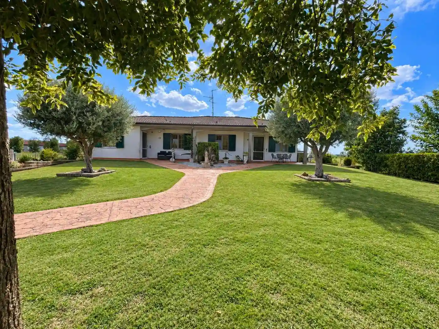 Villa - foto 2