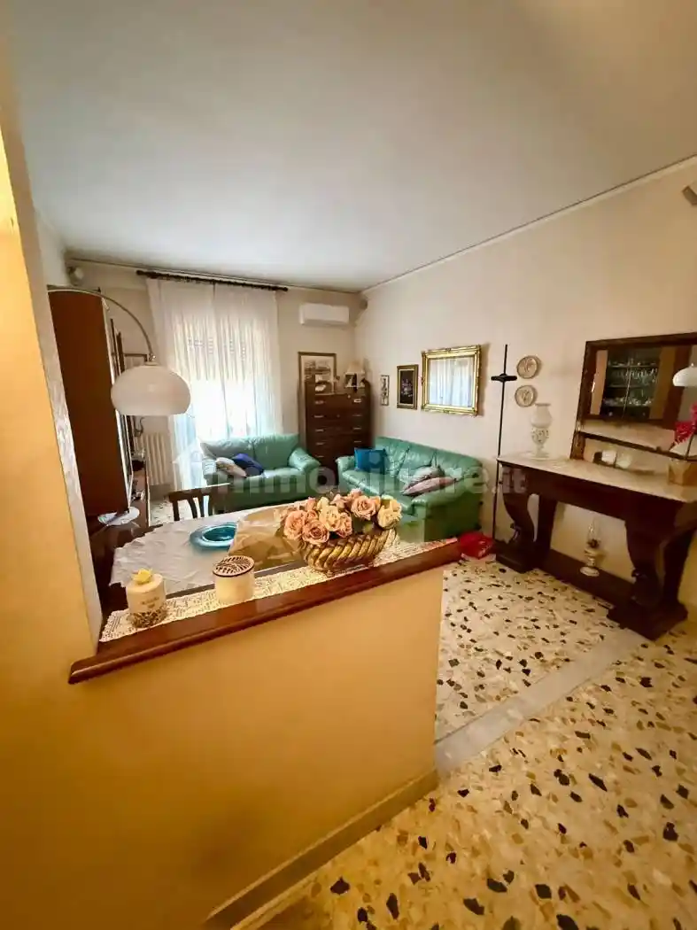 Appartamento in vendita a Napoli
