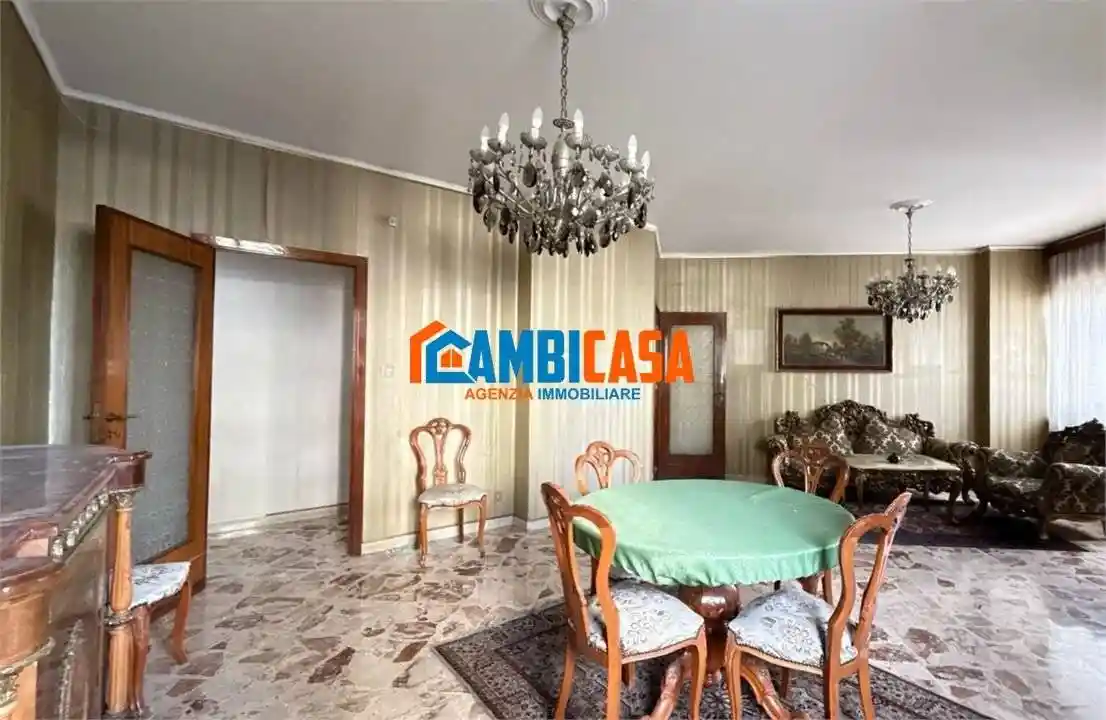 Appartamento in vendita a Palermo