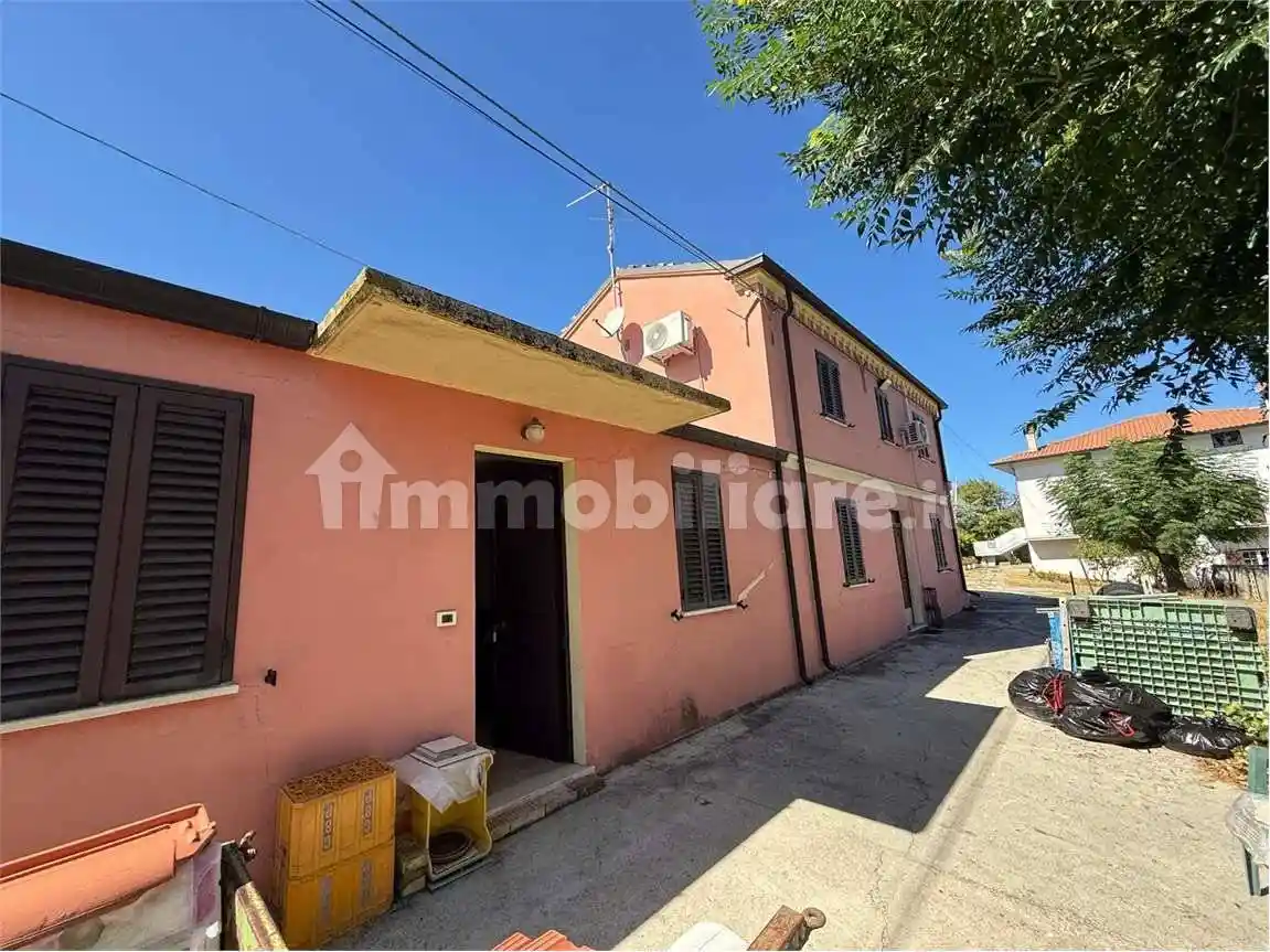 Casa indipendente in vendita a Torino di Sangro