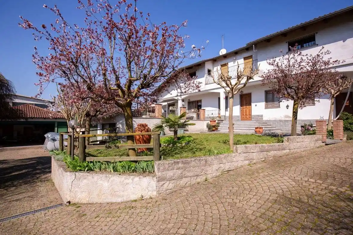 Villa in vendita a Cambiano