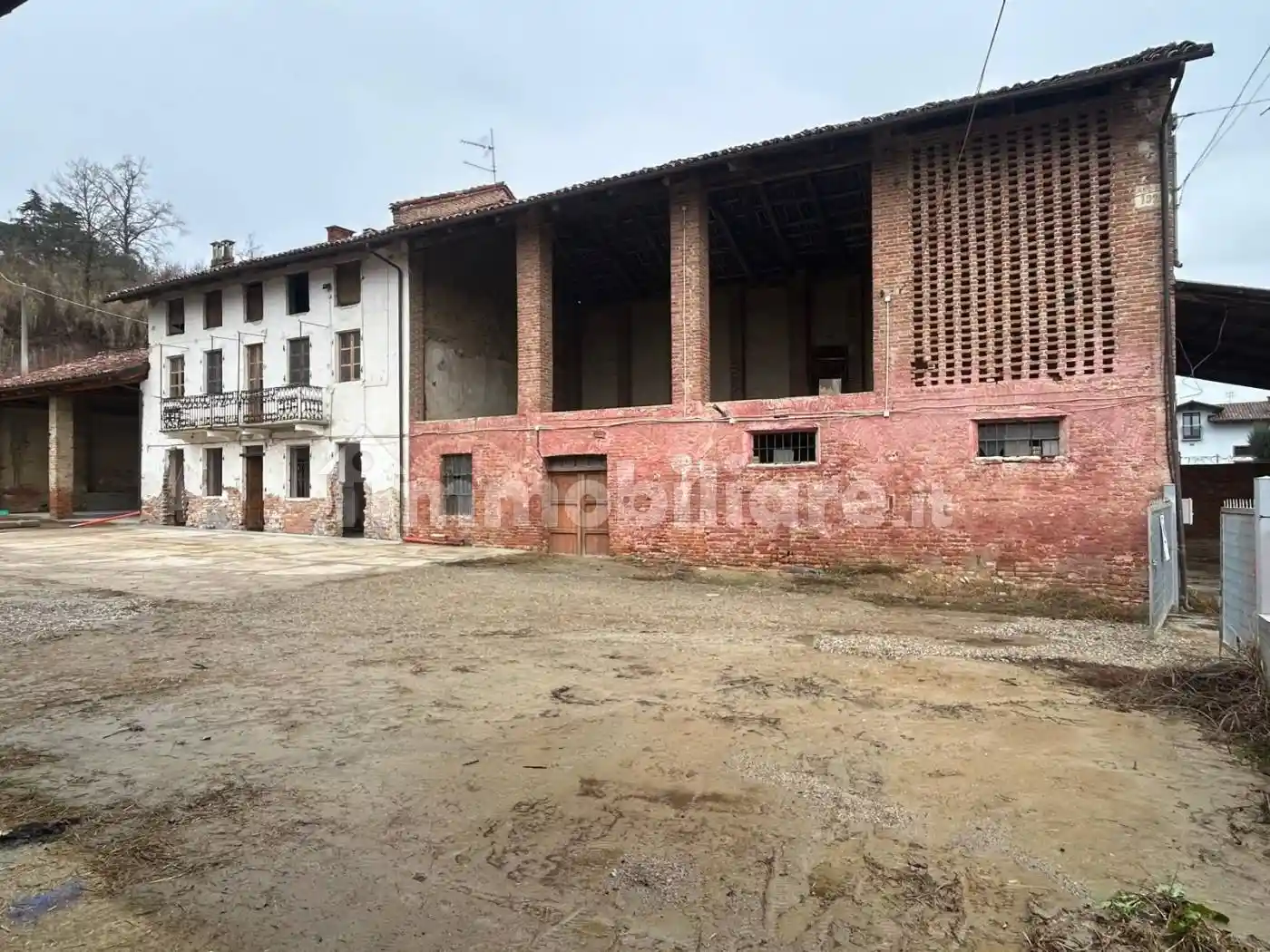 Rustico - Casale in vendita a Canale