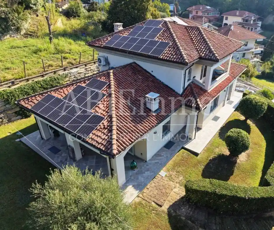 Villa in vendita a Bra