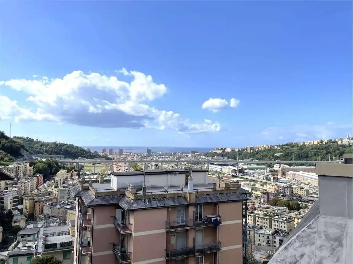 Appartamento in vendita a Genova