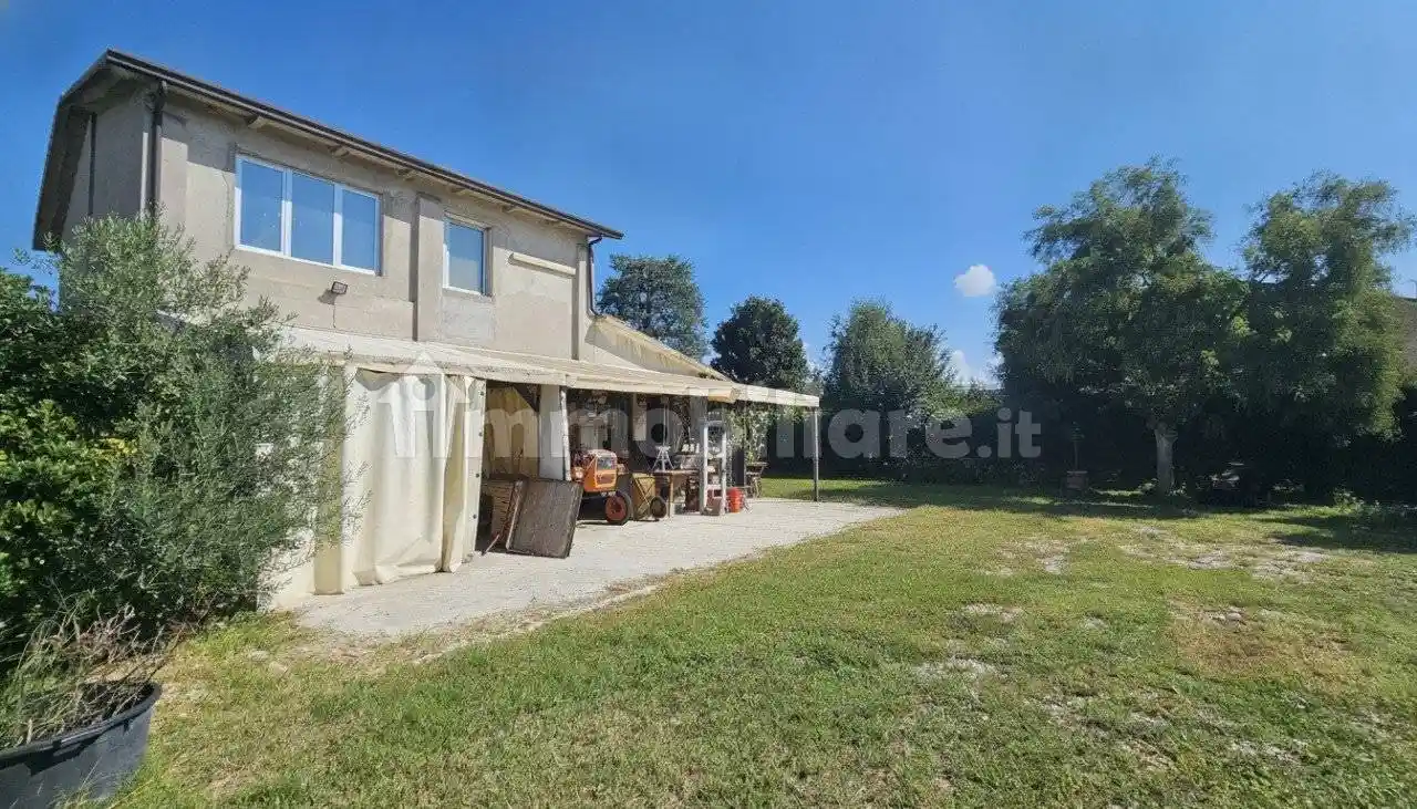 Casa indipendente in vendita a Cartura