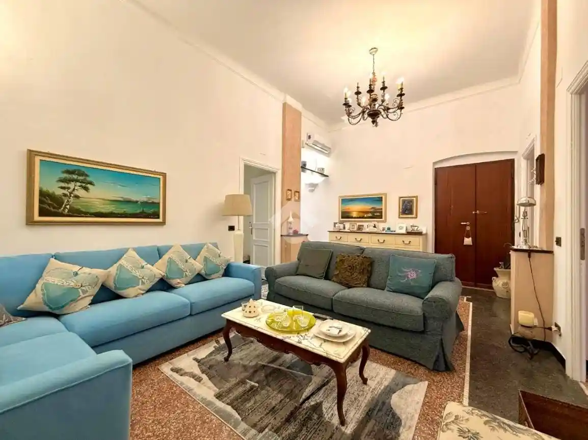 Appartamento in vendita a Genova