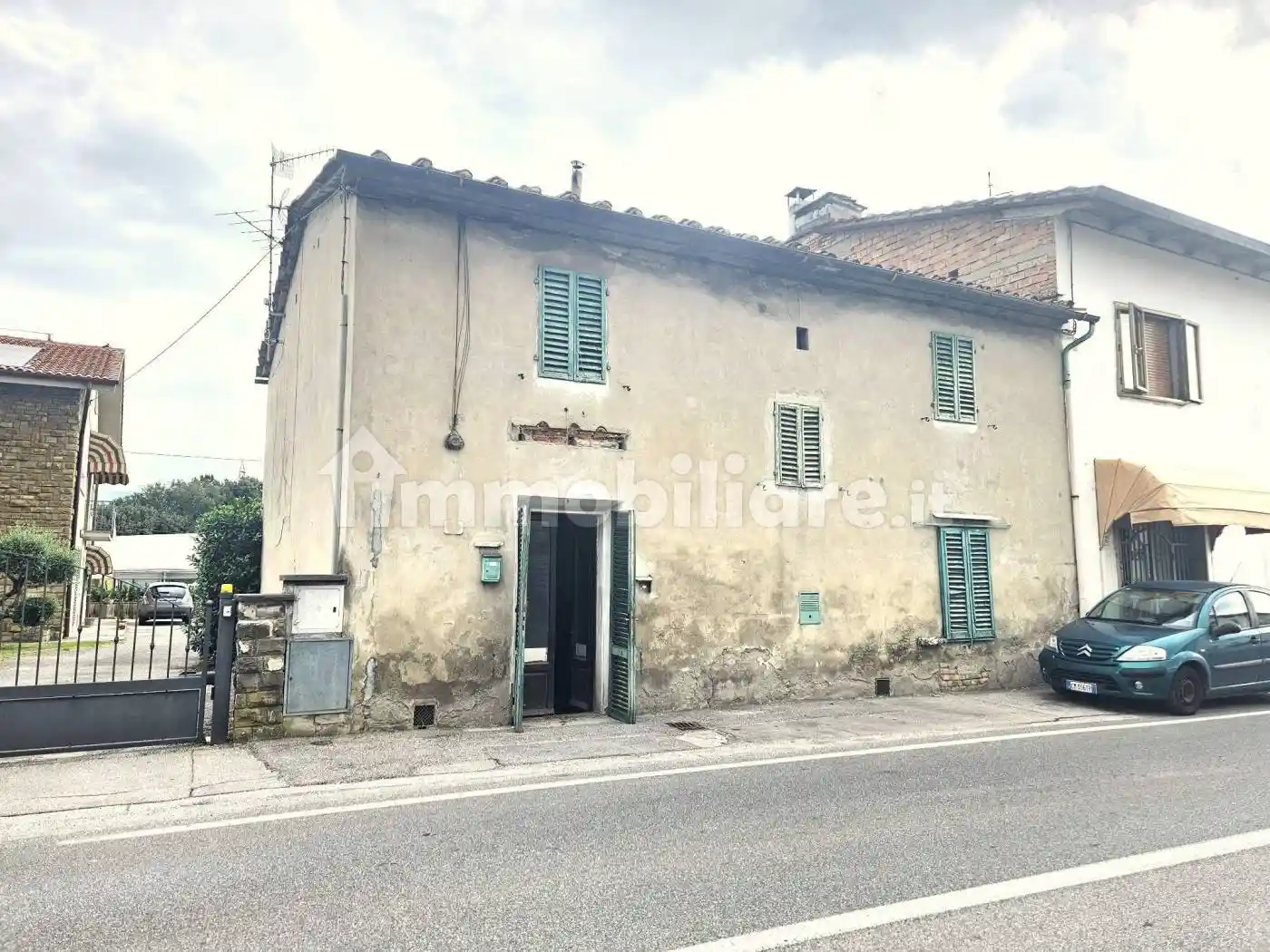 Casa indipendente in vendita a Pistoia