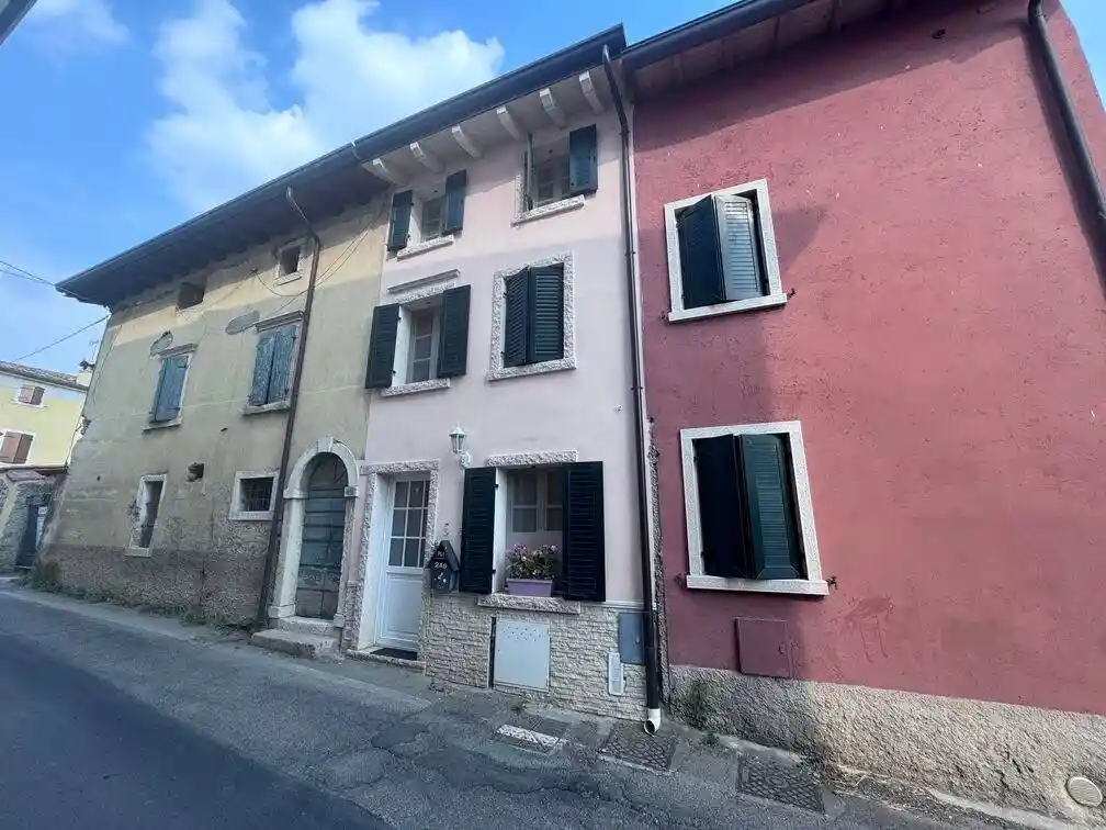 Rustico - Casale in affitto a Caprino Veronese