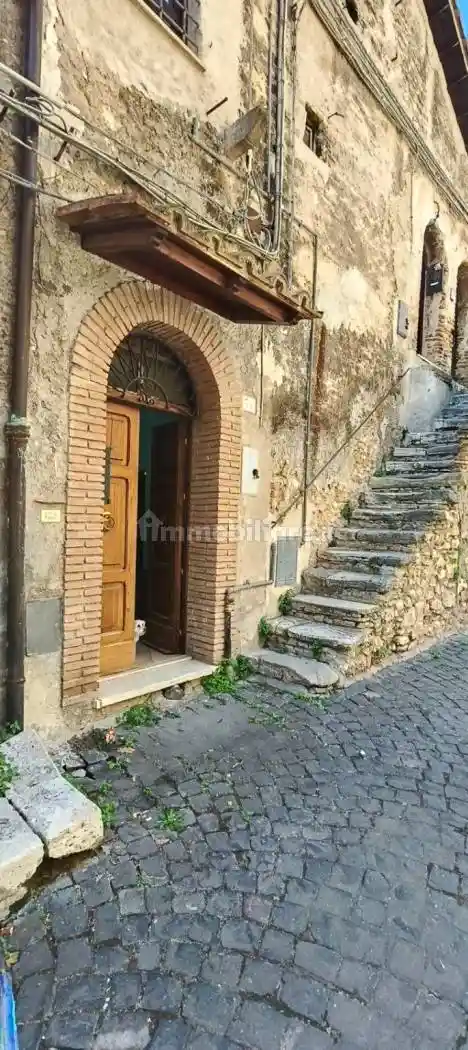 Appartamento in vendita a Palombara Sabina
