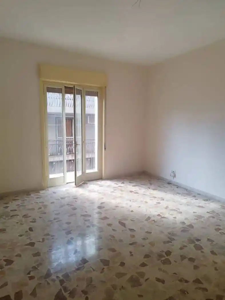 Palazzo - Edificio in affitto a Belpasso