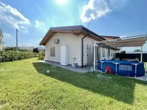 Villa in vendita a Vignola