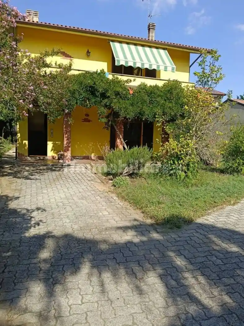 Villa in vendita a Pavia