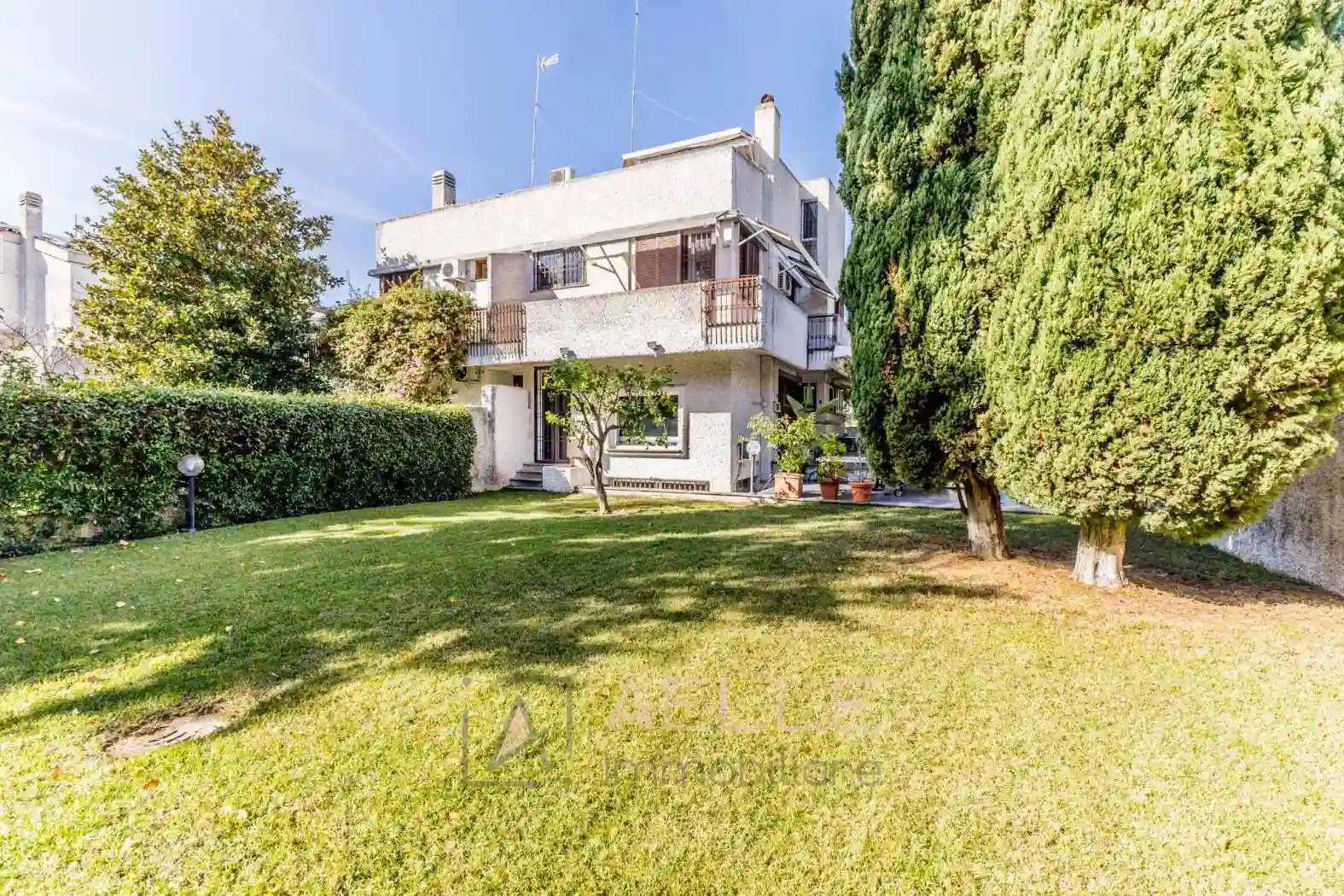 Villa - foto 2