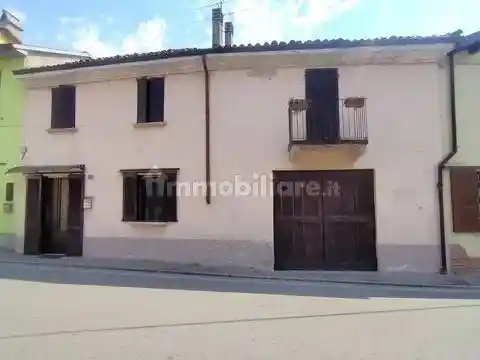Villa in vendita a Costa de' Nobili