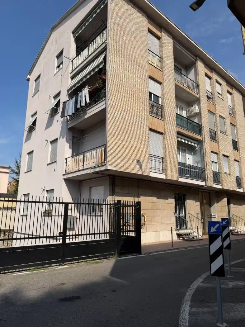 Appartamento in affitto a Limbiate