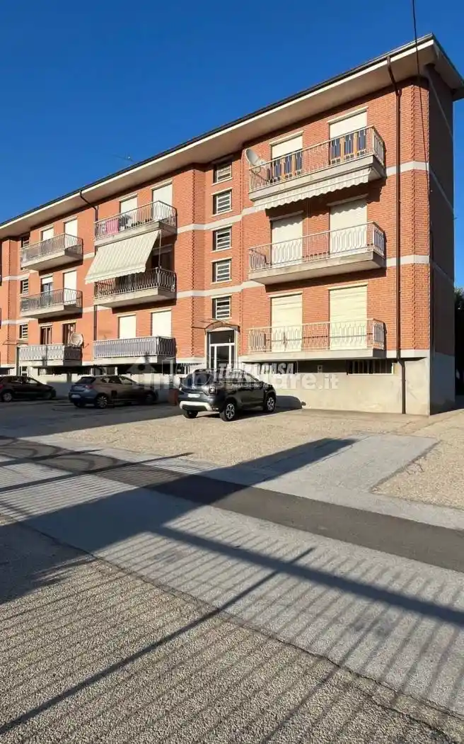 Appartamento in vendita a Corneliano d'Alba
