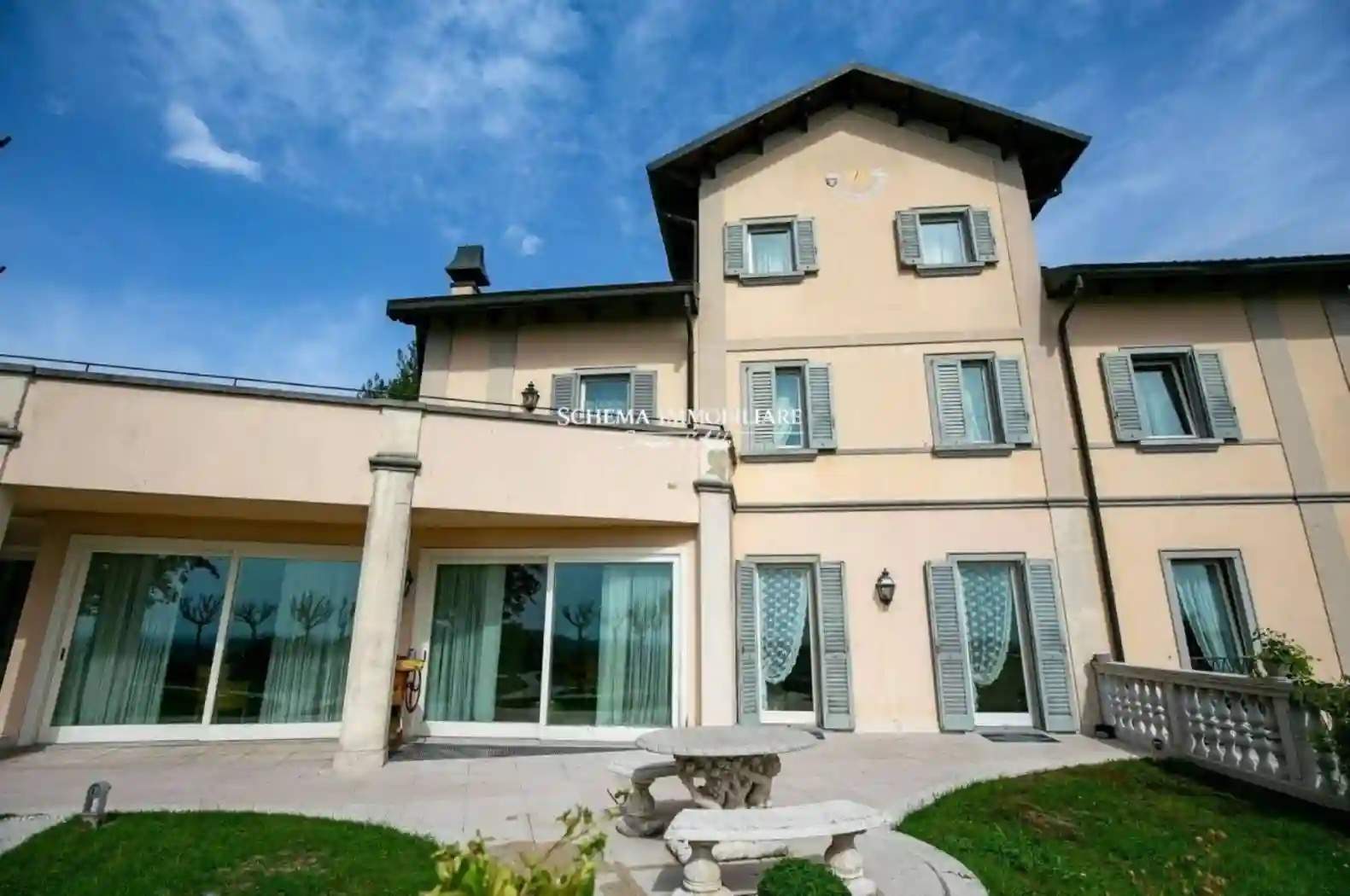 Villa - foto 2