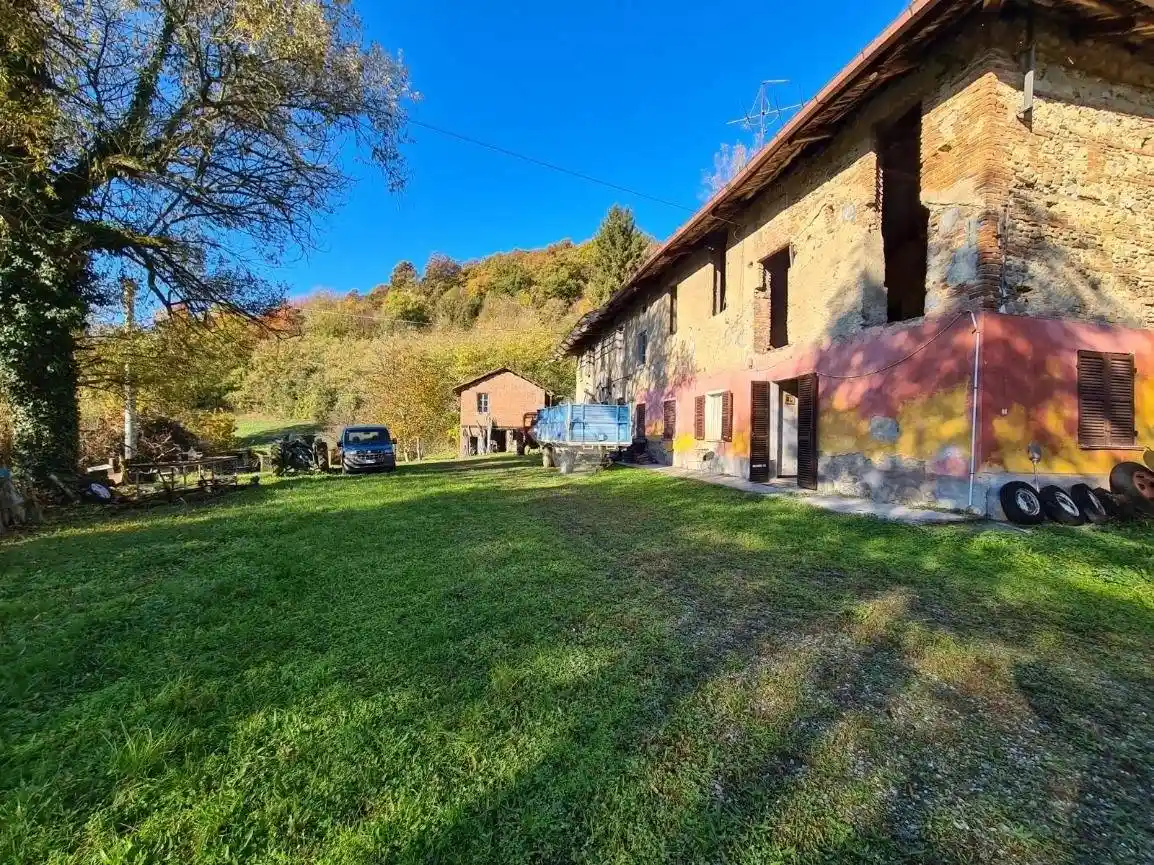 Casa indipendente in vendita a Gassino Torinese