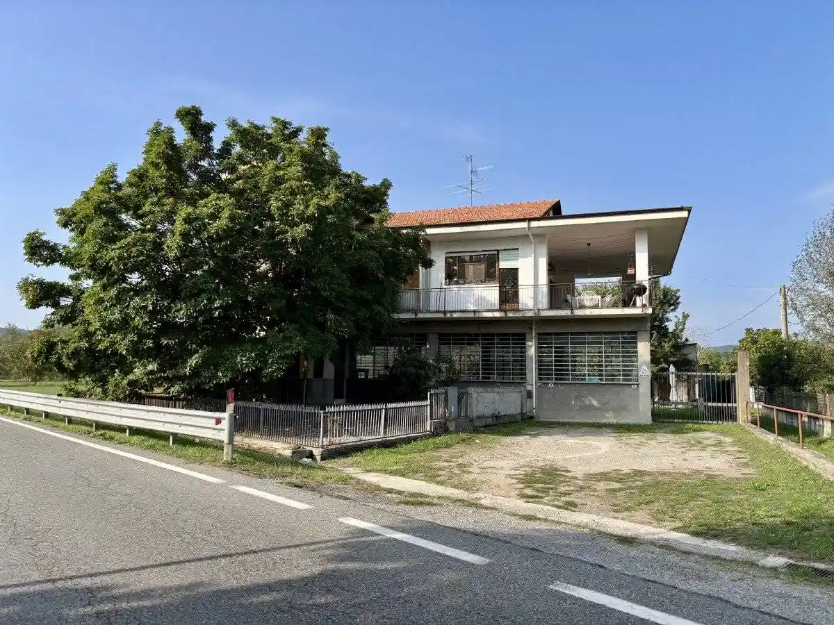 Villa in vendita a Mercenasco