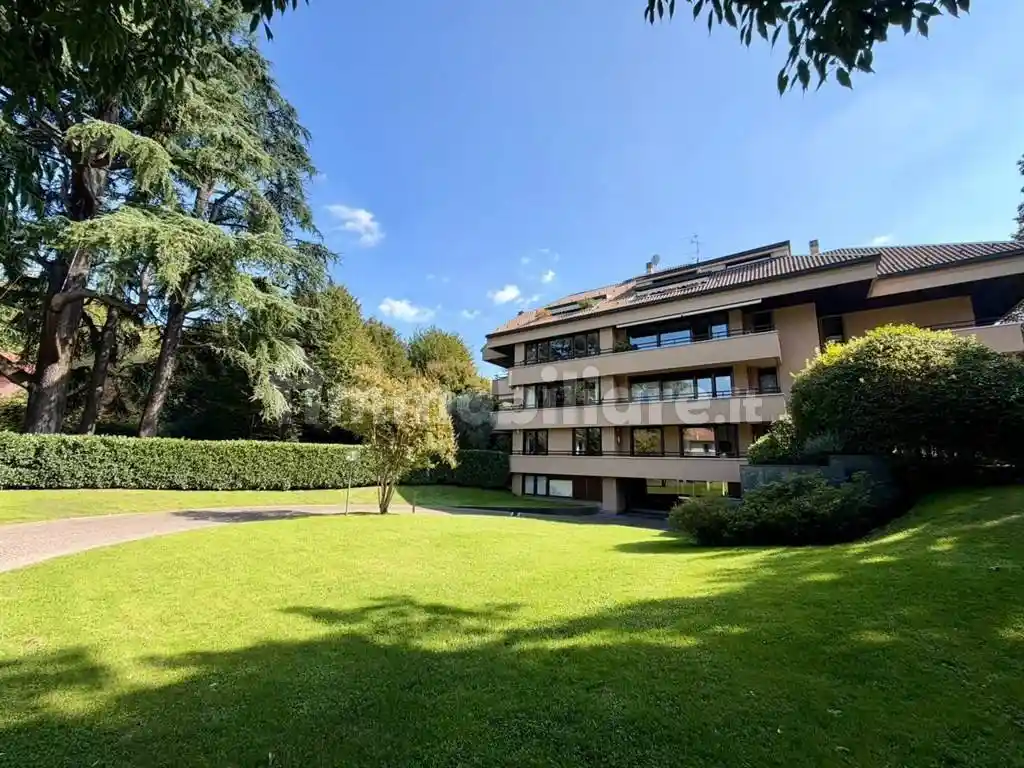 Appartamento in vendita a Monza