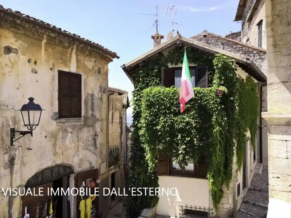 Casa indipendente in vendita a Sermoneta
