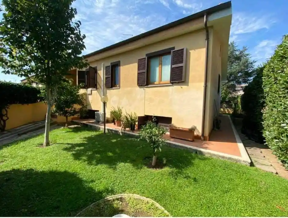 Villa in vendita a Trevignano Romano