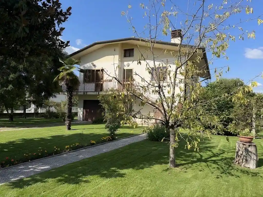 Villa in vendita a Tavagnacco
