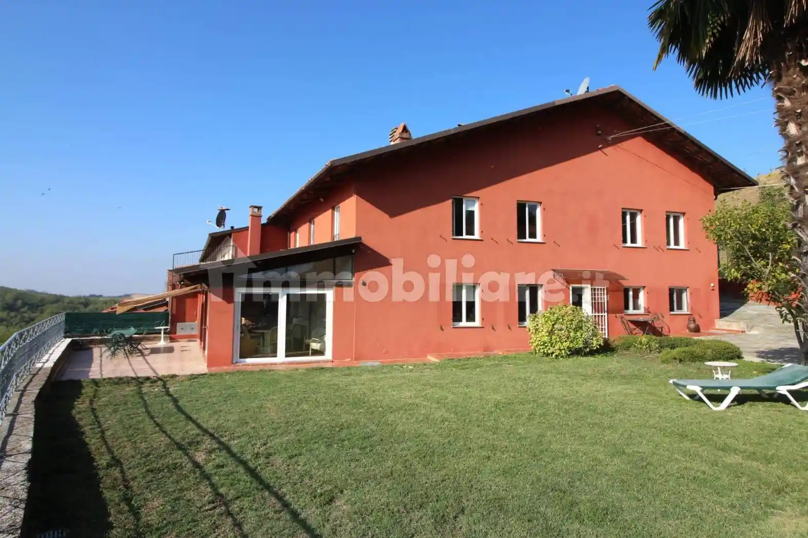 Rustico - Casale in vendita a Belvedere Langhe