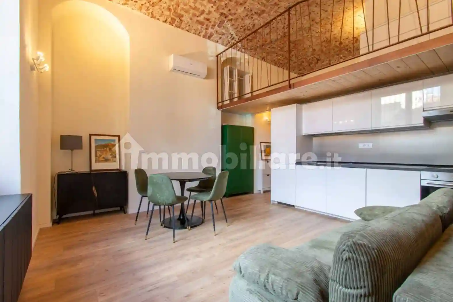 Loft - foto 2